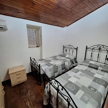 アパート Toro House